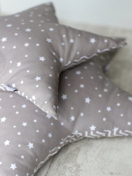 Coussin etoile gris taupe Creacoton