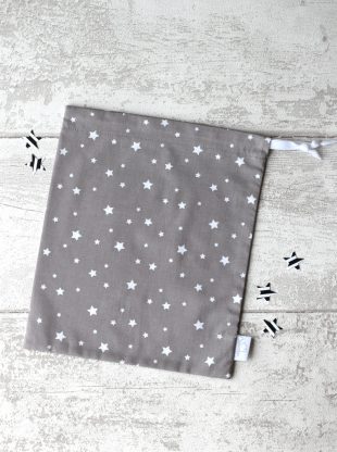 sac à doudou maternelle etoile gris taupe Creacoton (2)