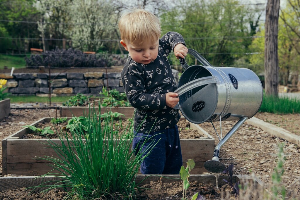 Découvrez la jardinière sur pied pour enfant de Jardin et Saisons