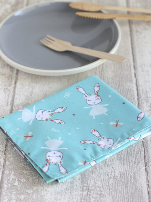 Serviette cantine primaire Petit Lapin My Lovely Family ecole elementaire